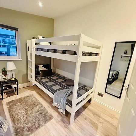 15 Min To Central London Guest Suites 22 Екстериор снимка