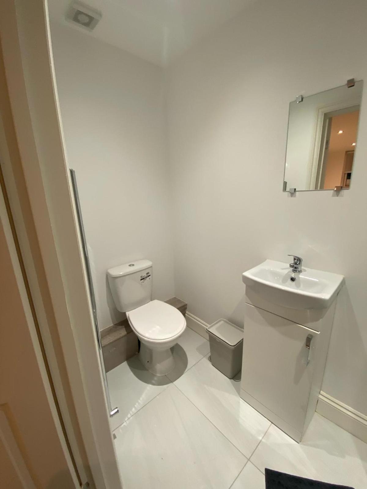 15 Min To Central London Guest Suites 22 Екстериор снимка